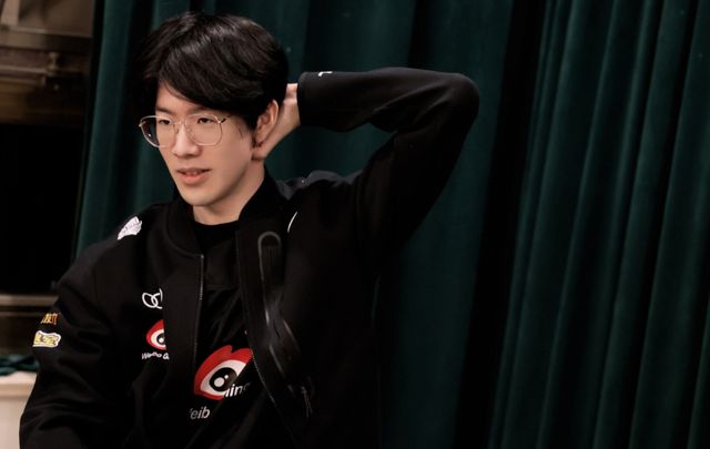 让我们携手并进！ Bilibili Gaming 官方： Easyhoon 将继续担任俱乐部教练